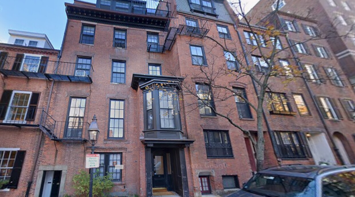 Building Photo - 14 Joy St