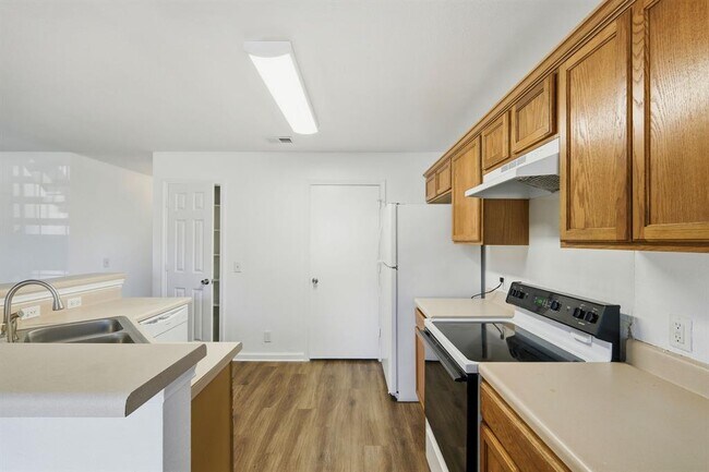 Building Photo - 3201D El Salido Pkwy