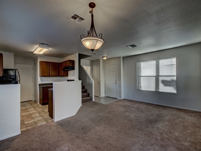 Building Photo - 9680 N 82nd Ln