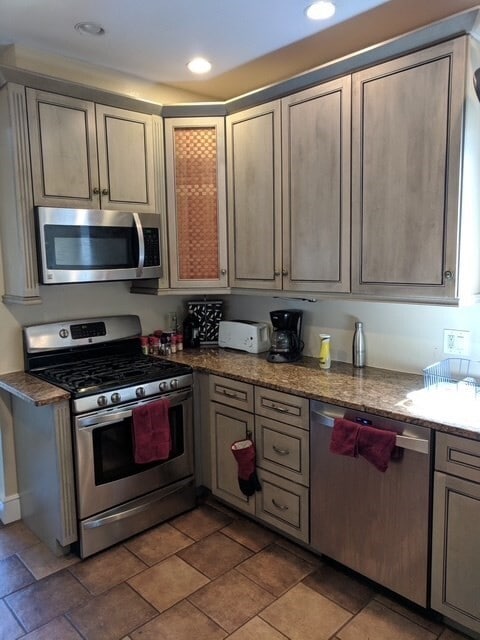 Building Photo - 301 Savin Hill Ave