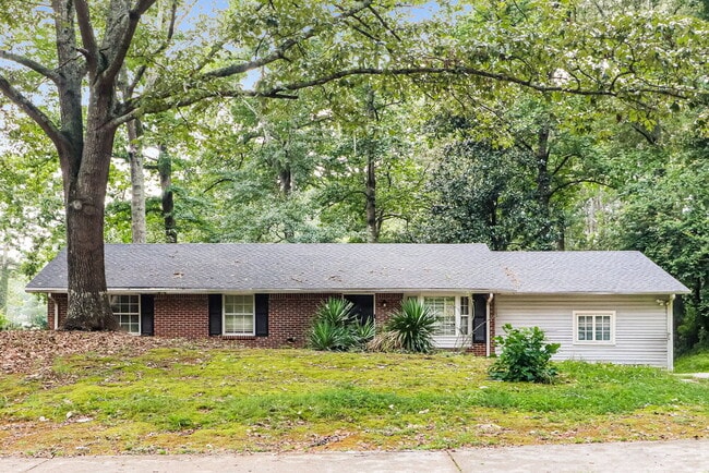 Building Photo - 3173 Fern Valley Dr SW