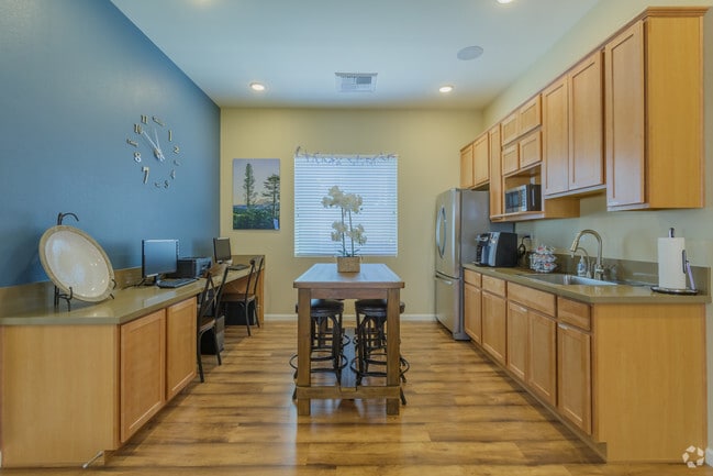 Interior Photo - Sky Vista Commons North