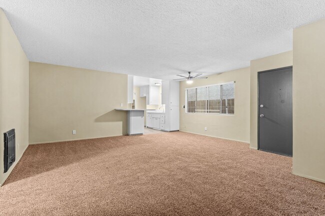 Foto del edificio - 1030 Grand Ave