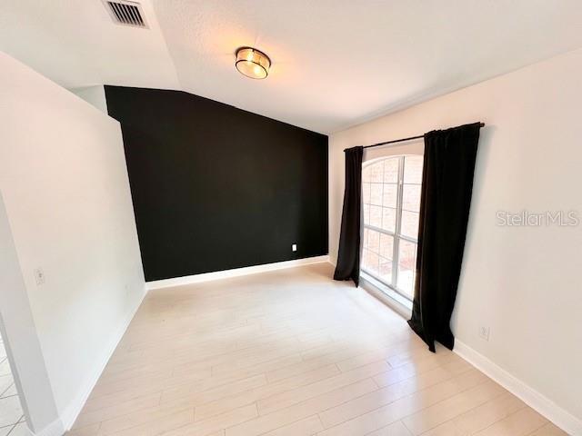 Foto del edificio - 1652 E Houston Dr