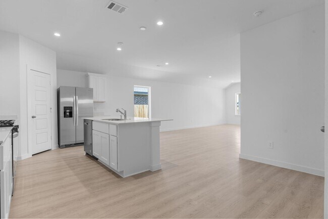Building Photo - 1015 River Coral Ln