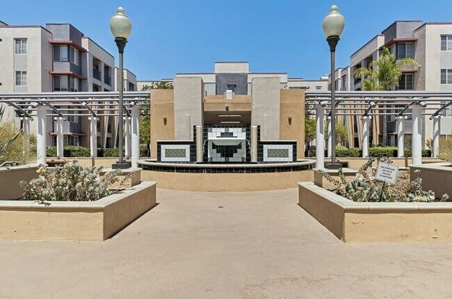 Building Photo - 360 W Ave 26