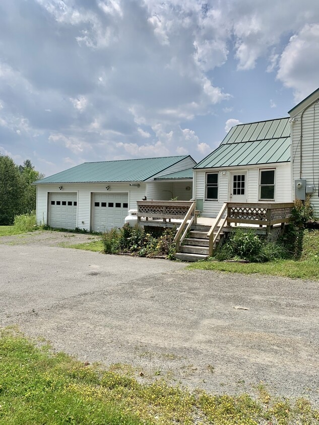 Primary Photo - 2700 Union St