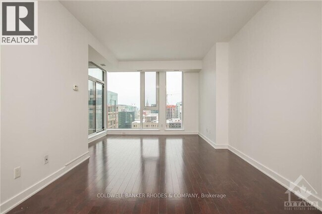 Building Photo - 179-1179 Metcalfe St