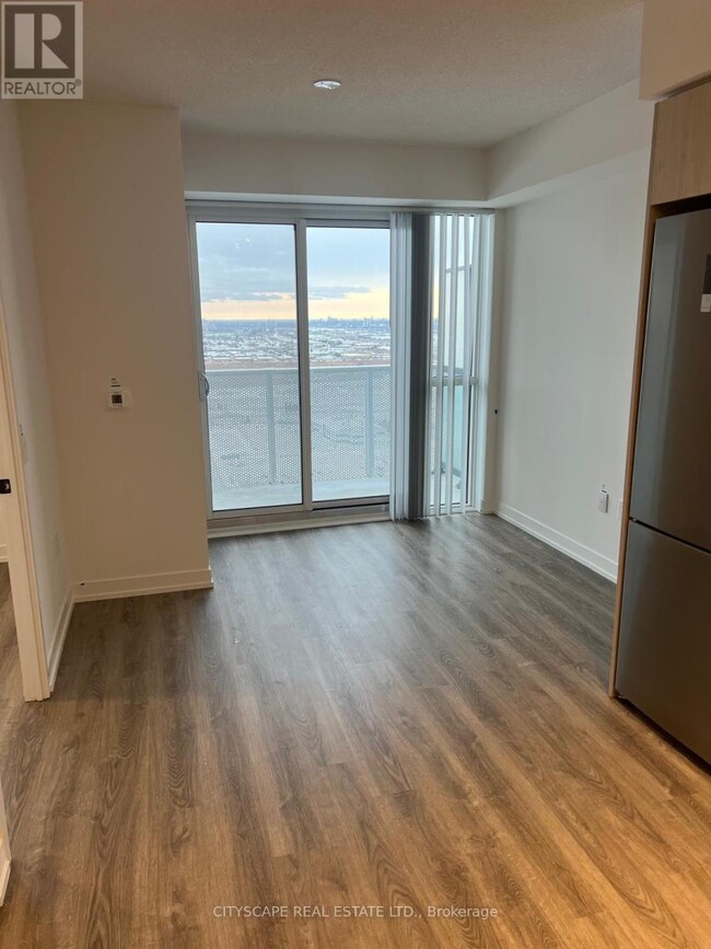 Photo du bâtiment - 195 Commerce St