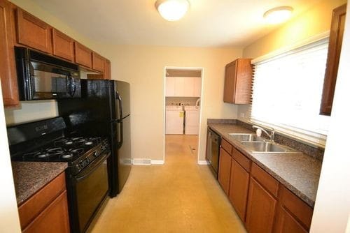 Foto del edificio - 724 W James St