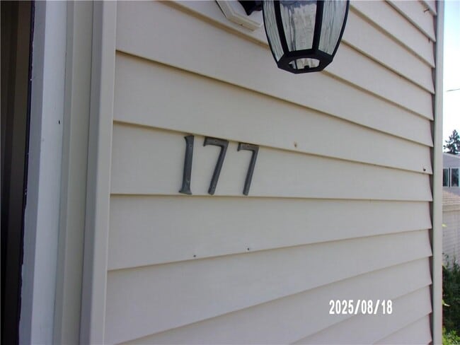 Building Photo - 177-177 Kearney St