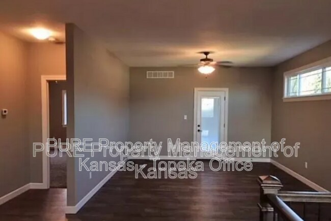 Foto del edificio - 4425 SE Gemstone Ln