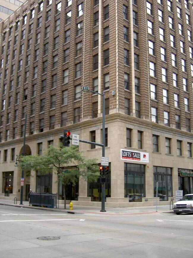 Building Photo - 444 17th St