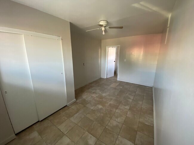 Building Photo - 2681 Parker Ave