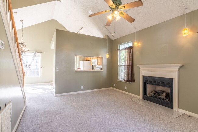 Building Photo - 4336 Chesney Glen Dr, Hermitage, 3 bed 2 bath