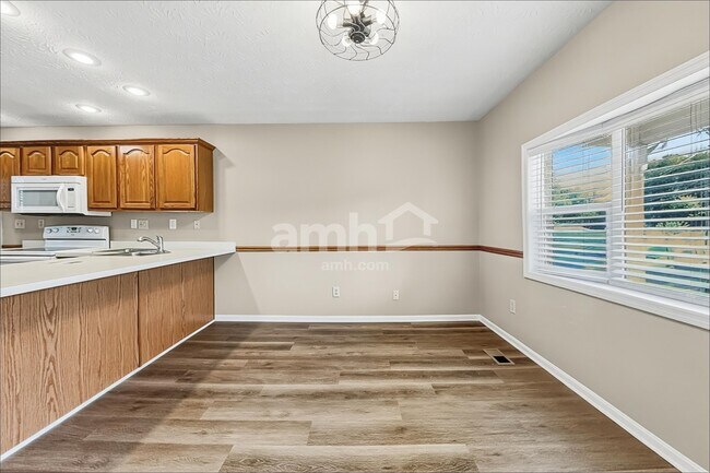 Foto del edificio - 5079 Rockdale Rd
