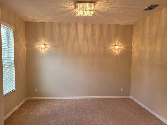 Building Photo - 1041 Cavan Dr