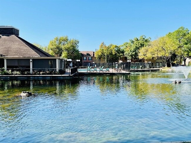 Foto del edificio - 5801 Lumberdale Rd