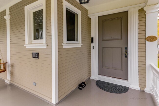 Building Photo - 1138 Judson Ave