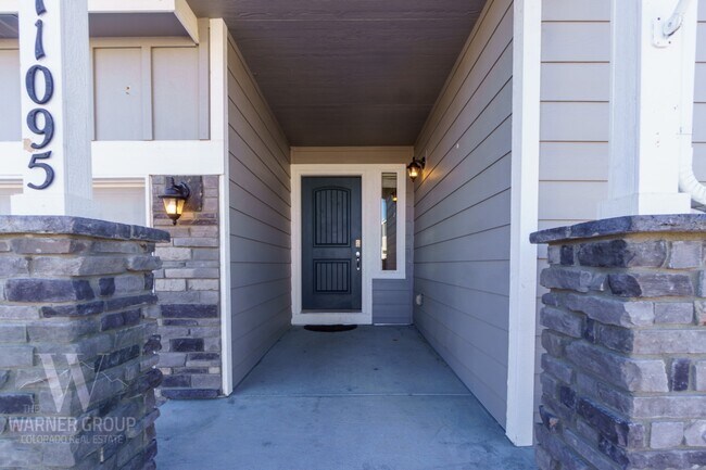 Building Photo - 11095 Rockcastle Dr