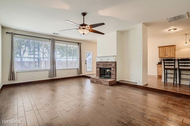 Foto del edificio - 3 br, 2.5 bath House - 5309 Wheat Sheaf Trail