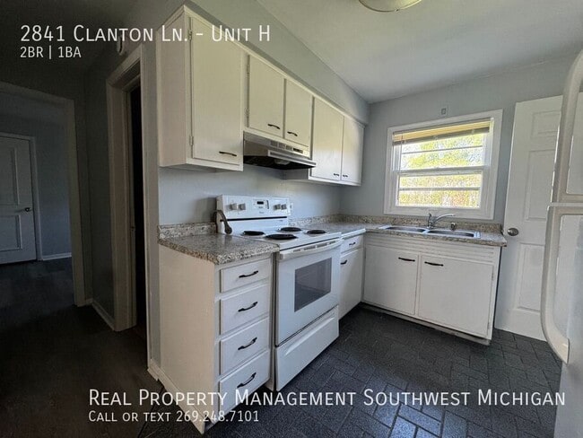 Building Photo - 2841 Clanton Ln