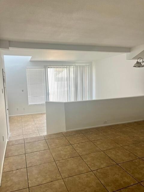 Foto del edificio - 10055 E Mountain View Rd