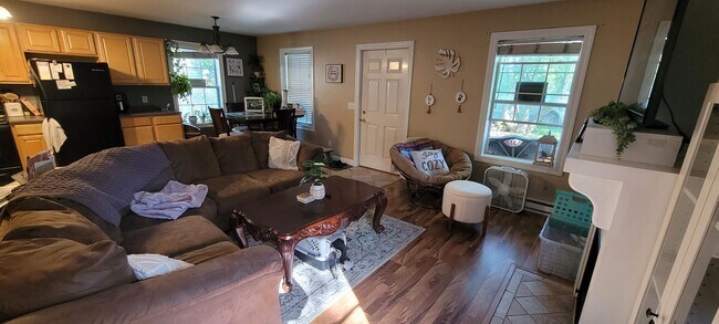 Building Photo - 3 Bedroom Single Floor House