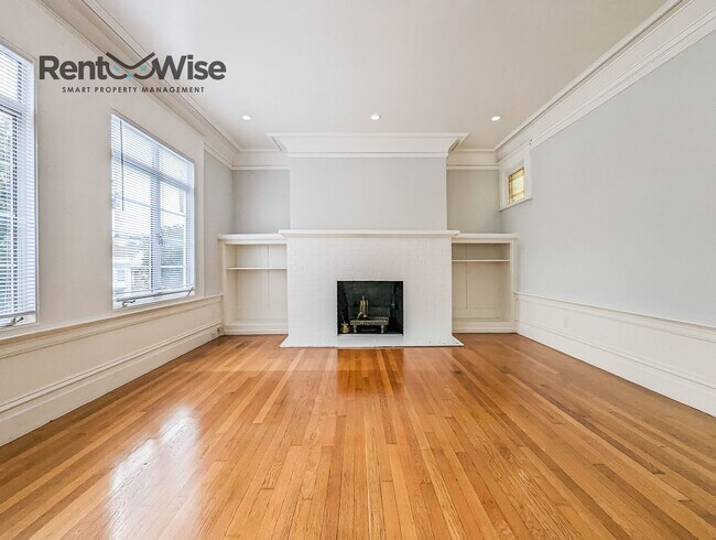 Building Photo - 1526 Palou Ave