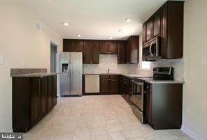 Foto del edificio - 13209 Delaney Rd