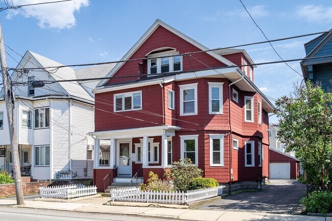 Building Photo - 228 Harvard St