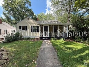 Building Photo - 2443 Hoyt St