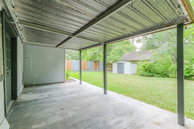 Building Photo - 4837 Hummingbird St