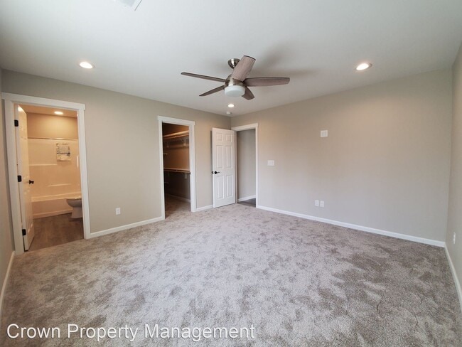Building Photo - 3 br, 2 bath House - 2802 S. Underwood Street