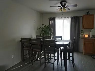 Foto del edificio - 2719 N Sparkman Blvd