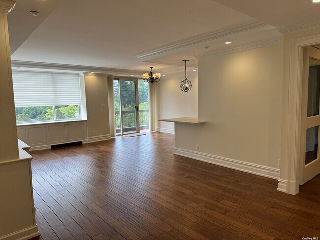 Foto del edificio - 111 Cherry Valley Ave