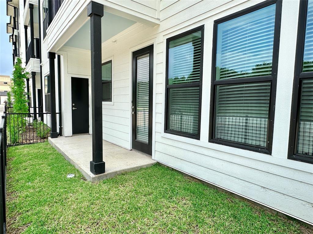 Primary Photo - 3030 Greenbusch Rd