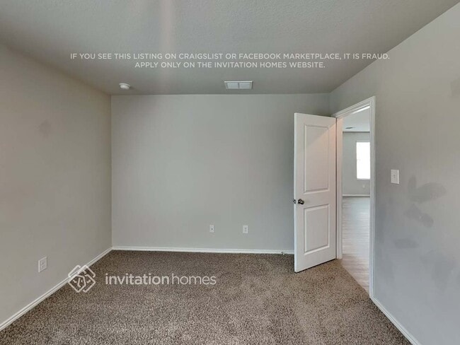 Building Photo - 7411 Avila Vis