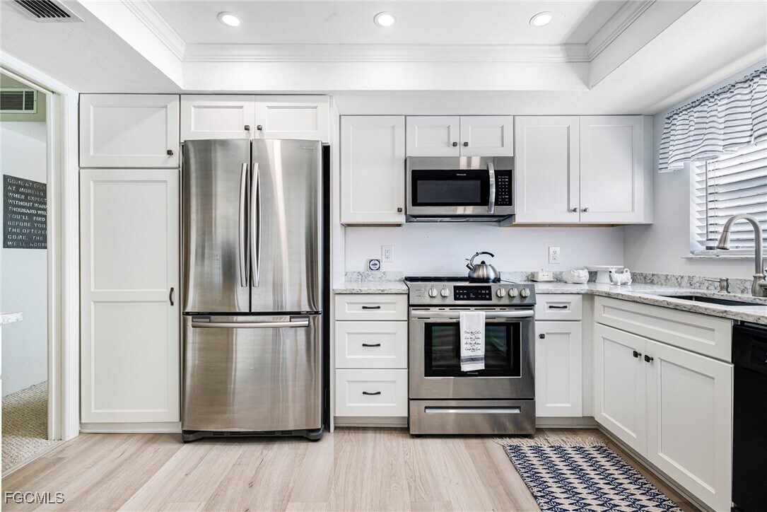 Foto principal - 13240 White Marsh Ln