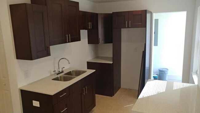 Foto del edificio - 1018 14th St