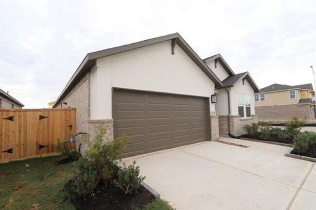 Foto del edificio - Charming 4BR House in Cypress