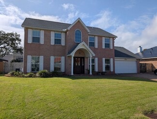 Building Photo - 788 Boulevard of the Champions