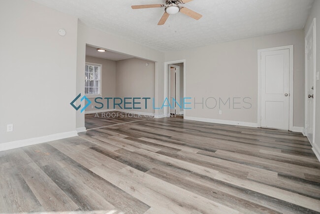 Building Photo - 2035 7th St