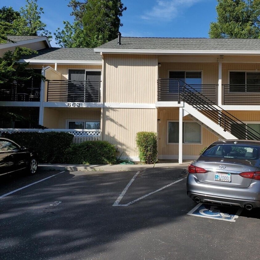 663 Whiting St, Grass Valley, CA 95945 Townhome Rentals in Grass