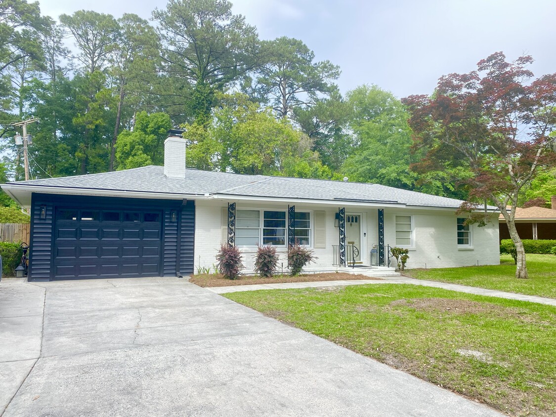 Primary Photo - 326 Kensington Dr