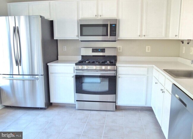 Foto del edificio - 13713 Palmetto Cir