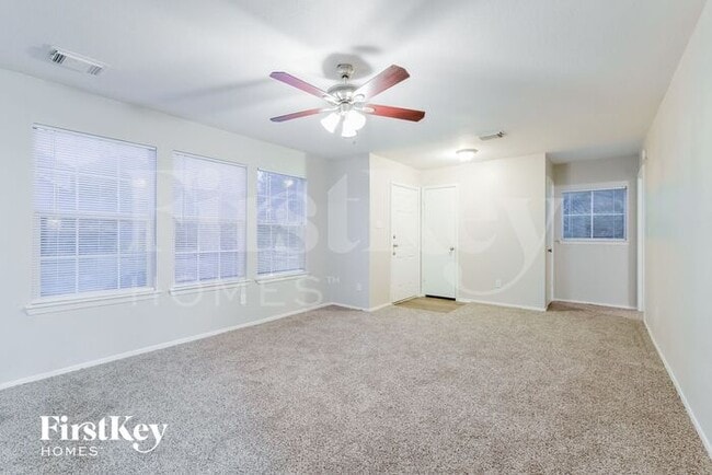 Building Photo - 6113 Elton Knolls St
