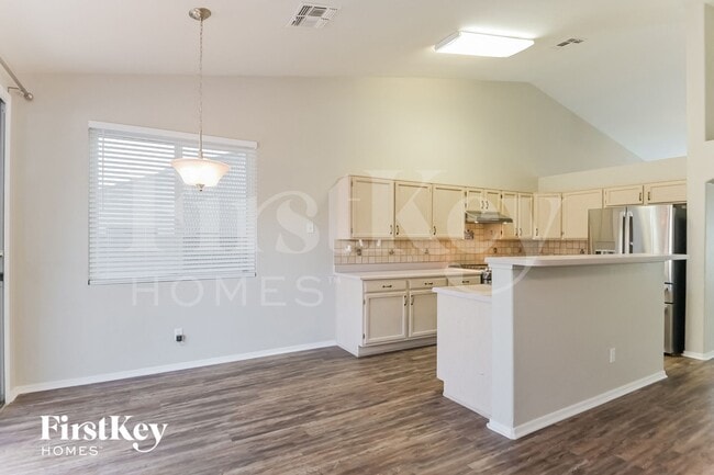 Foto del edificio - 2920 W Calle Lucinda