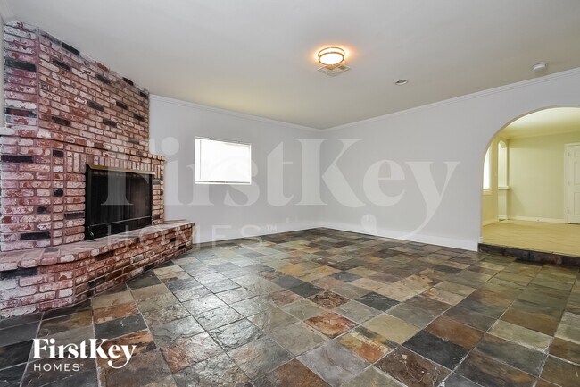 Foto del edificio - 321 Redstone St