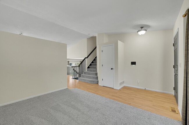 Foto del edificio - 5750 S Youngfield St